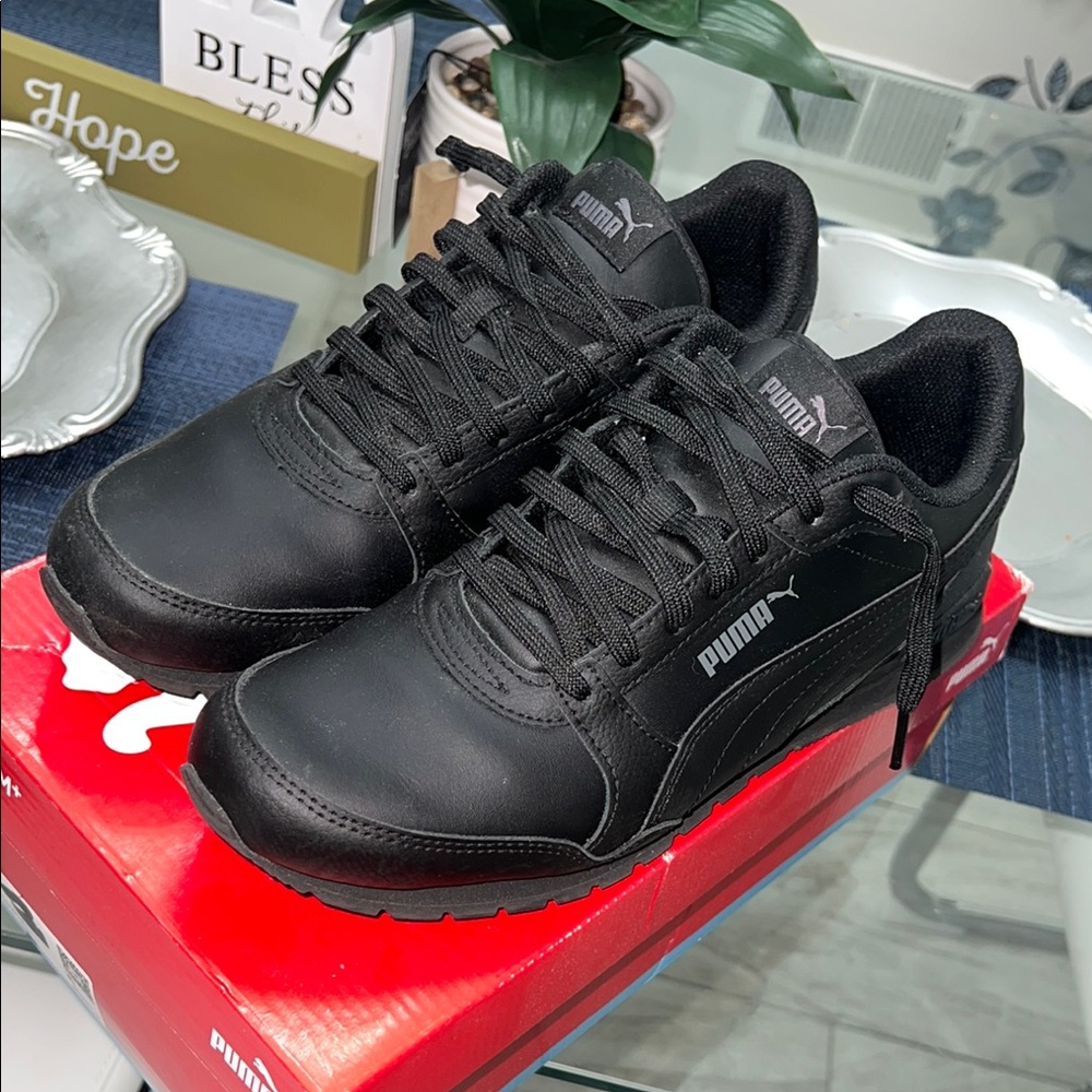 Puma Men's Black Sneakers